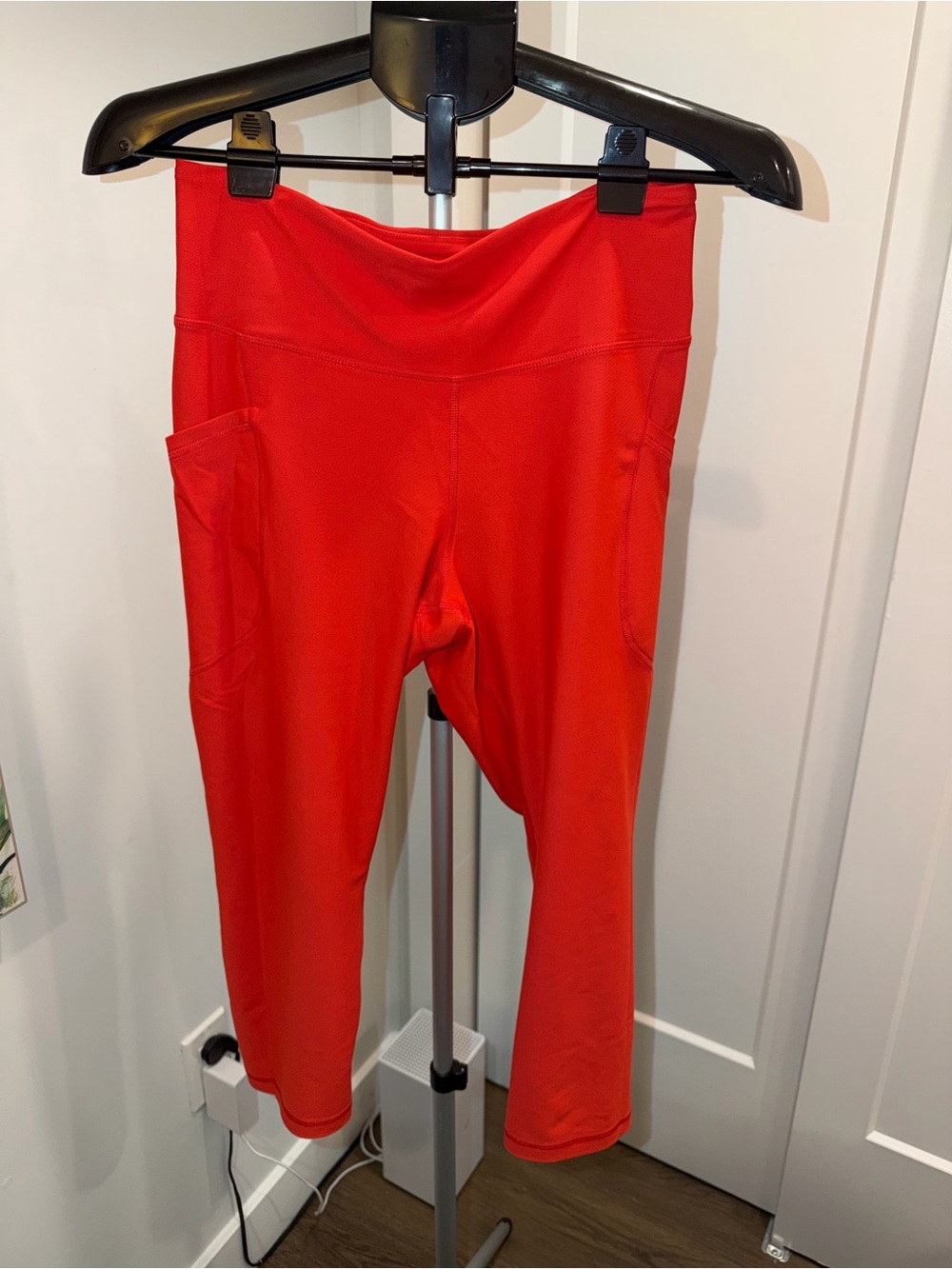 Old Navy Red High-Rise Pocket Leggings